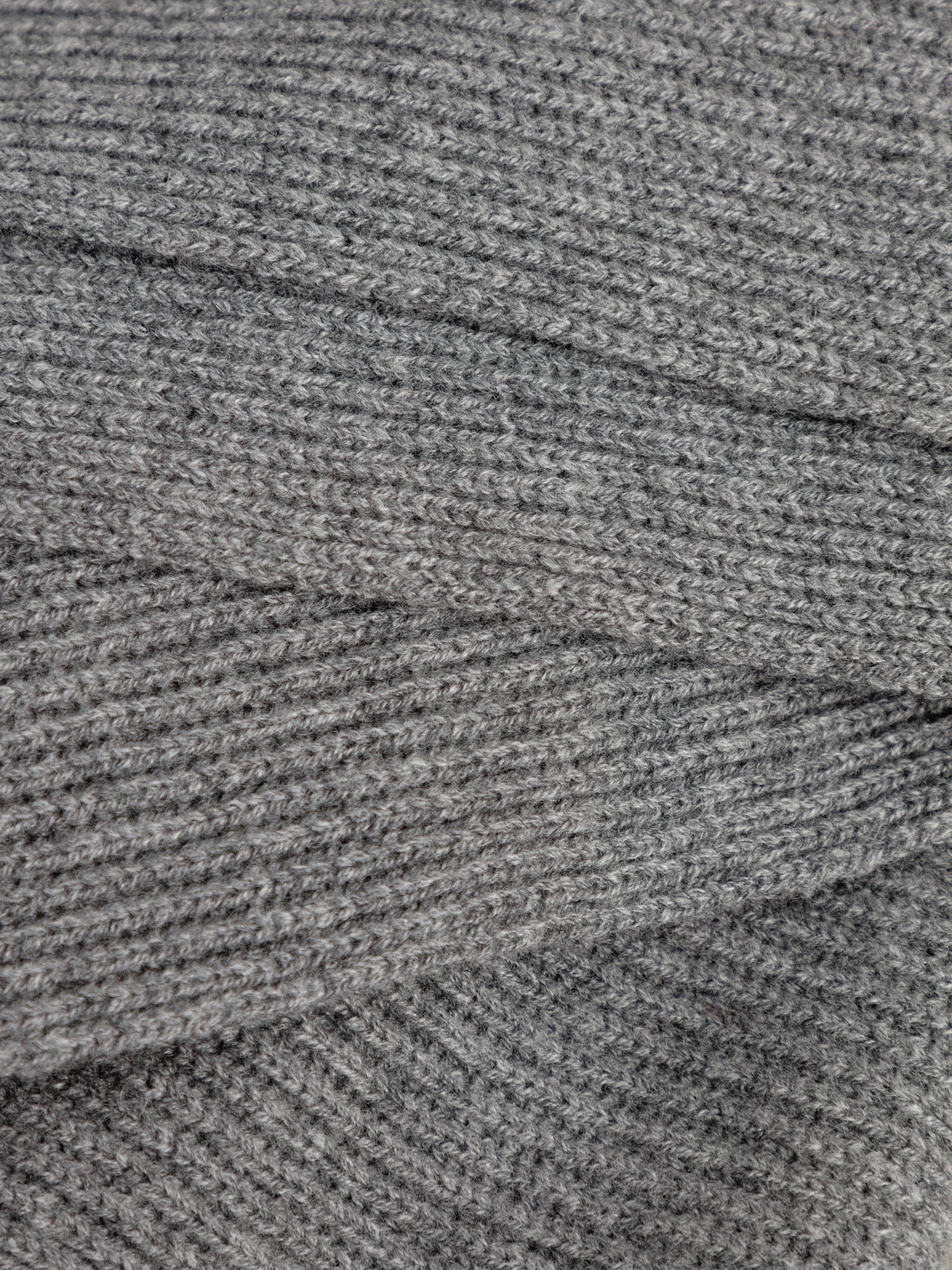 The Cashmere Ribbed Scarf - Cobble Grey - Image 6