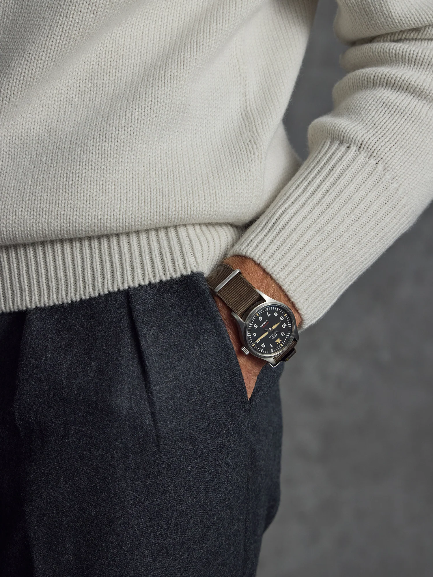 The Cashmere Submariner Rollneck - Ivory - Image 5