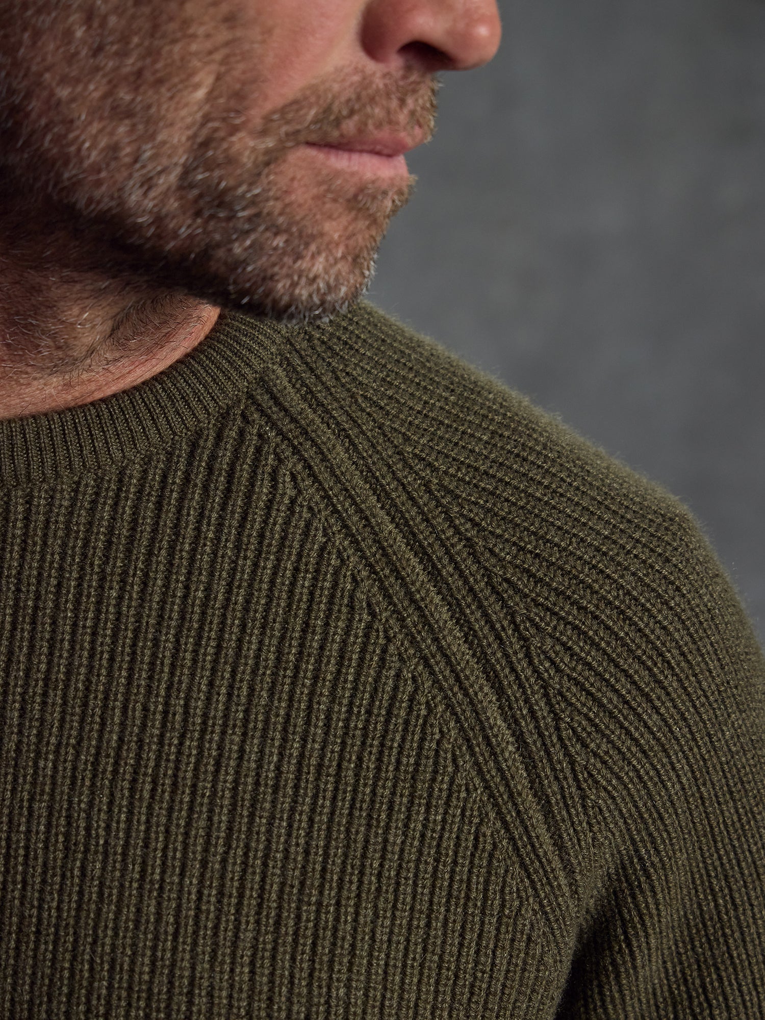 The Commando Crew Neck - Green - Image 3