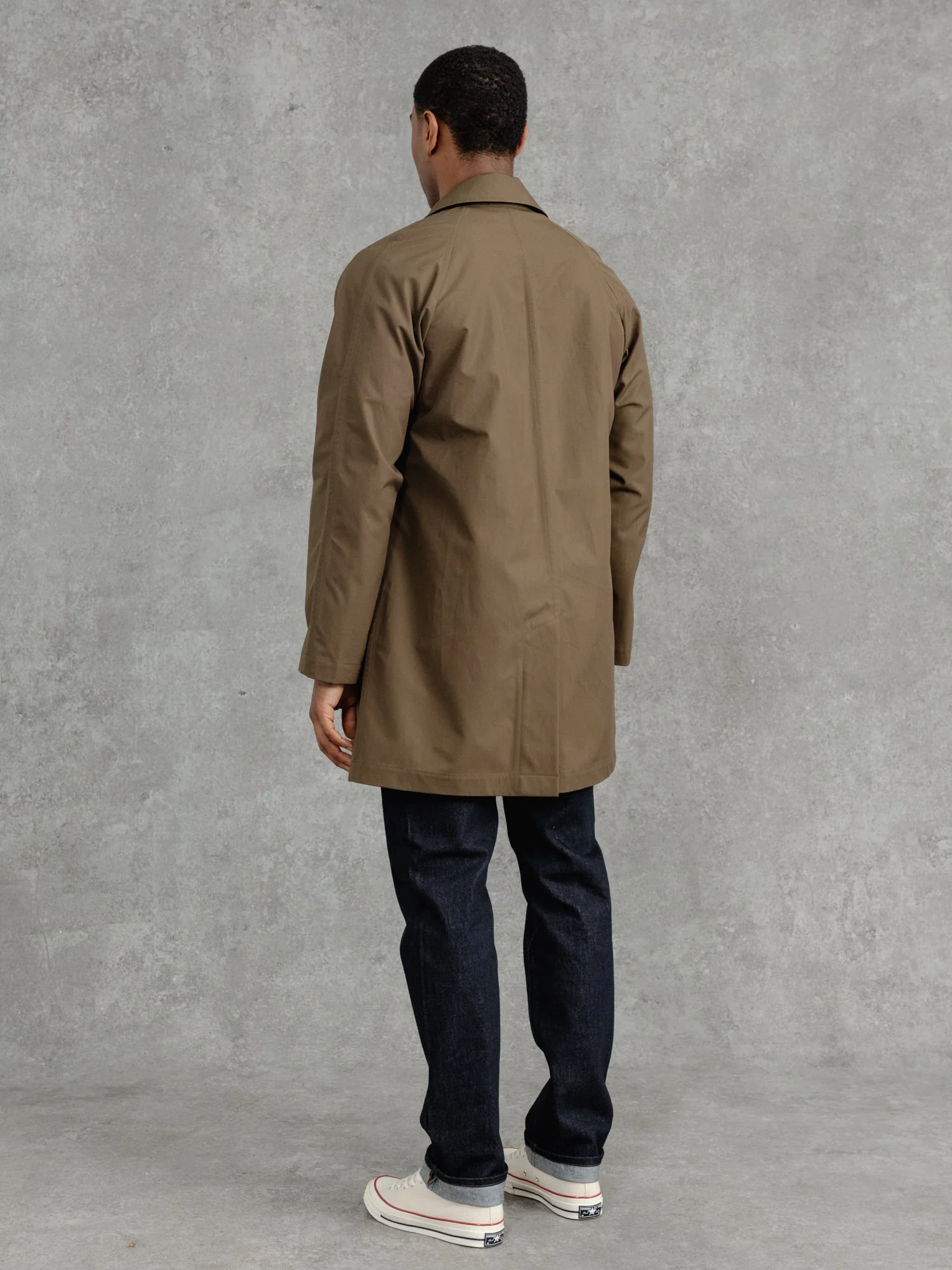 The Ventile® Raglan Raincoat - Leather - Image 8